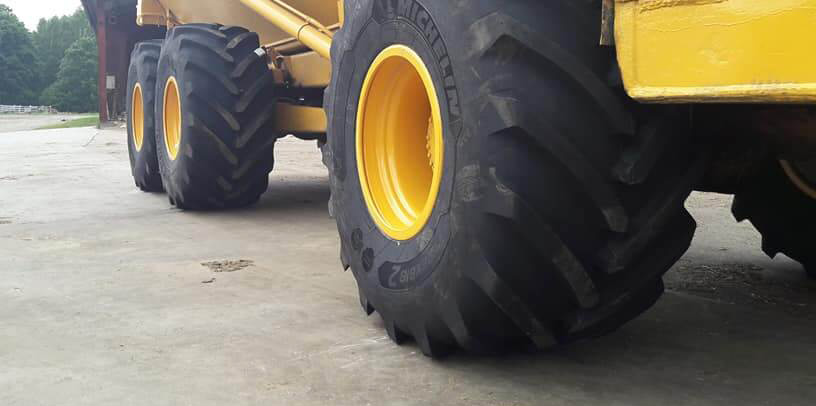 Däckcentrum i Hässleholm lastbilsverkstad för lastbilsdäck